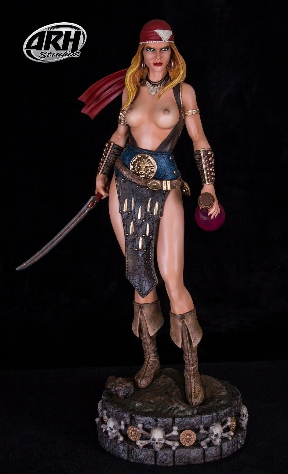 Arhian Pirate Exclusive 1/4 Scale Statue