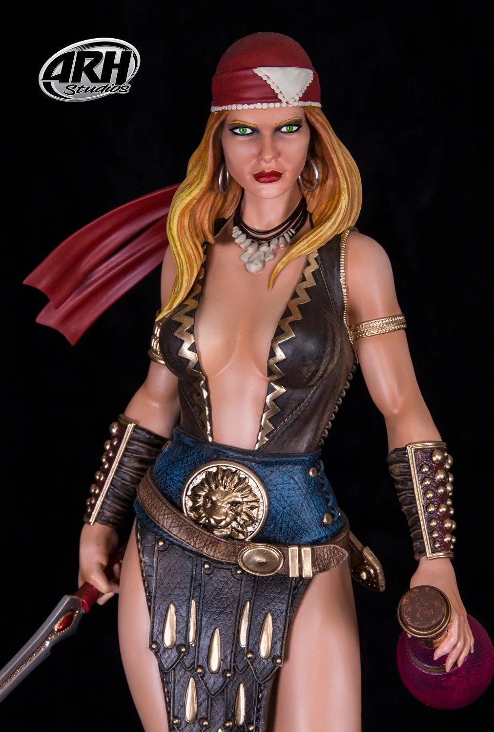 Arhian Pirate Exclusive 1/4 Scale Statue