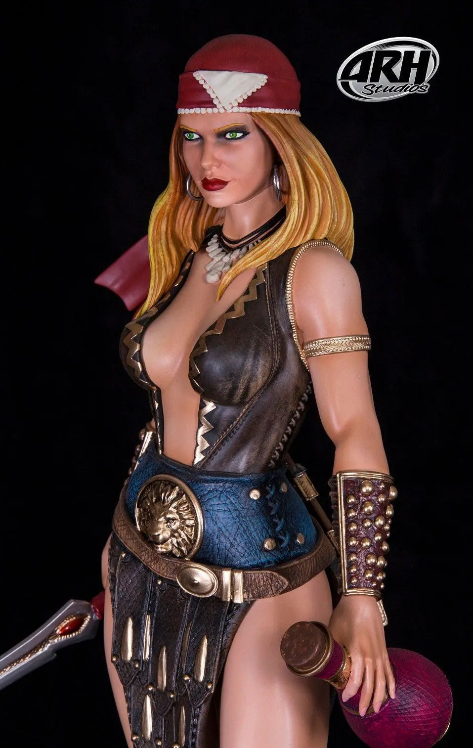 Arhian Pirate Exclusive 1/4 Scale Statue