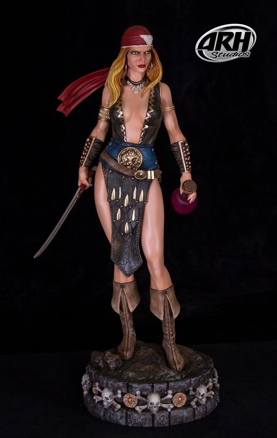 Arhian Pirate Exclusive 1/4 Scale Statue