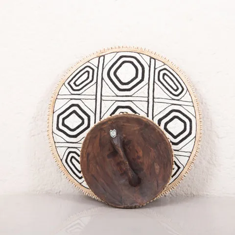 Beaded Cameroon Shield Black & White on | Circular Design