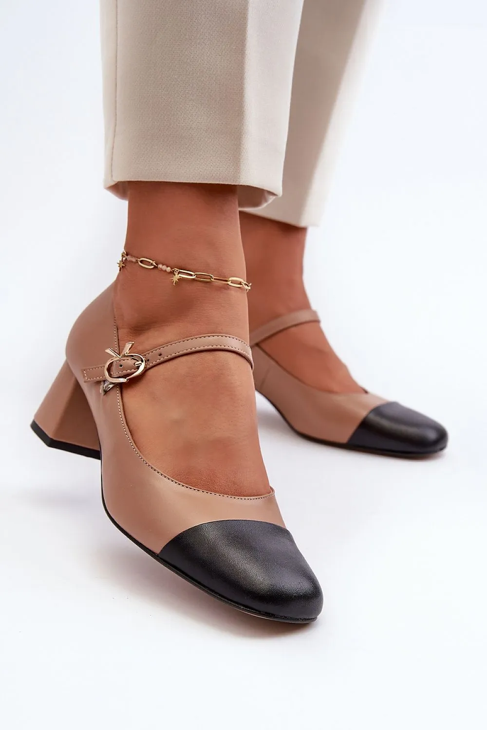 Block heel pumps Step in style