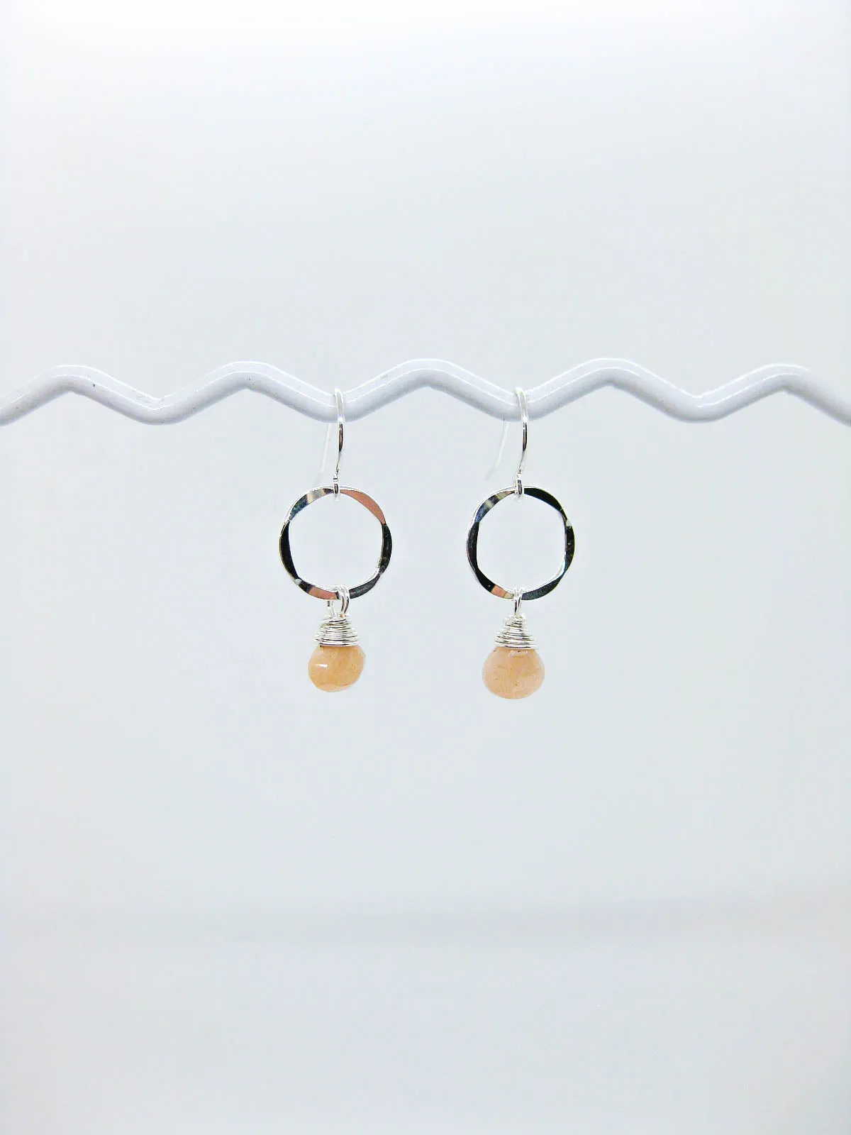 Daisy: Peach Moonstone Earrings - e727