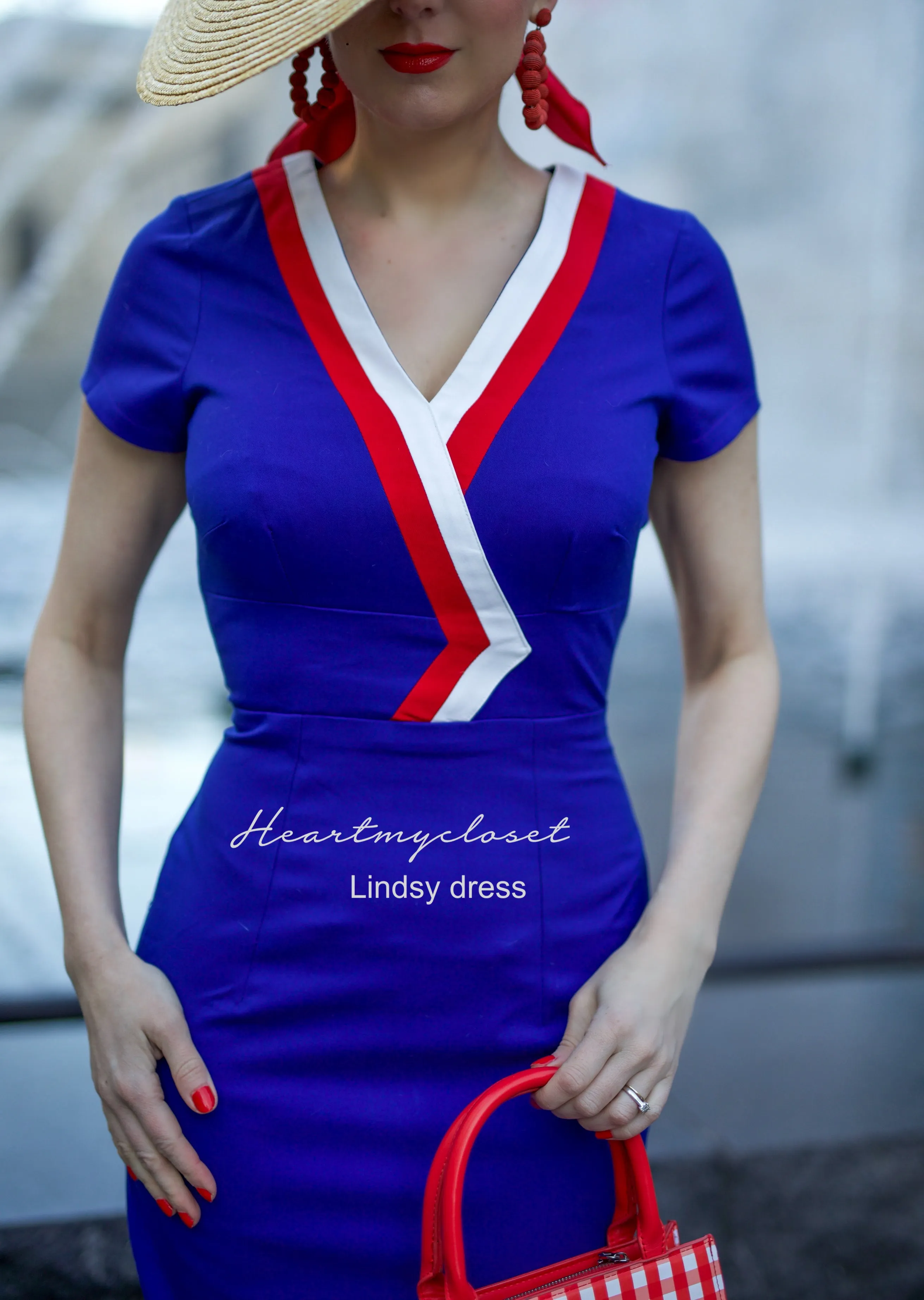 Lindsy - Joan Holloway vintage dress V neck