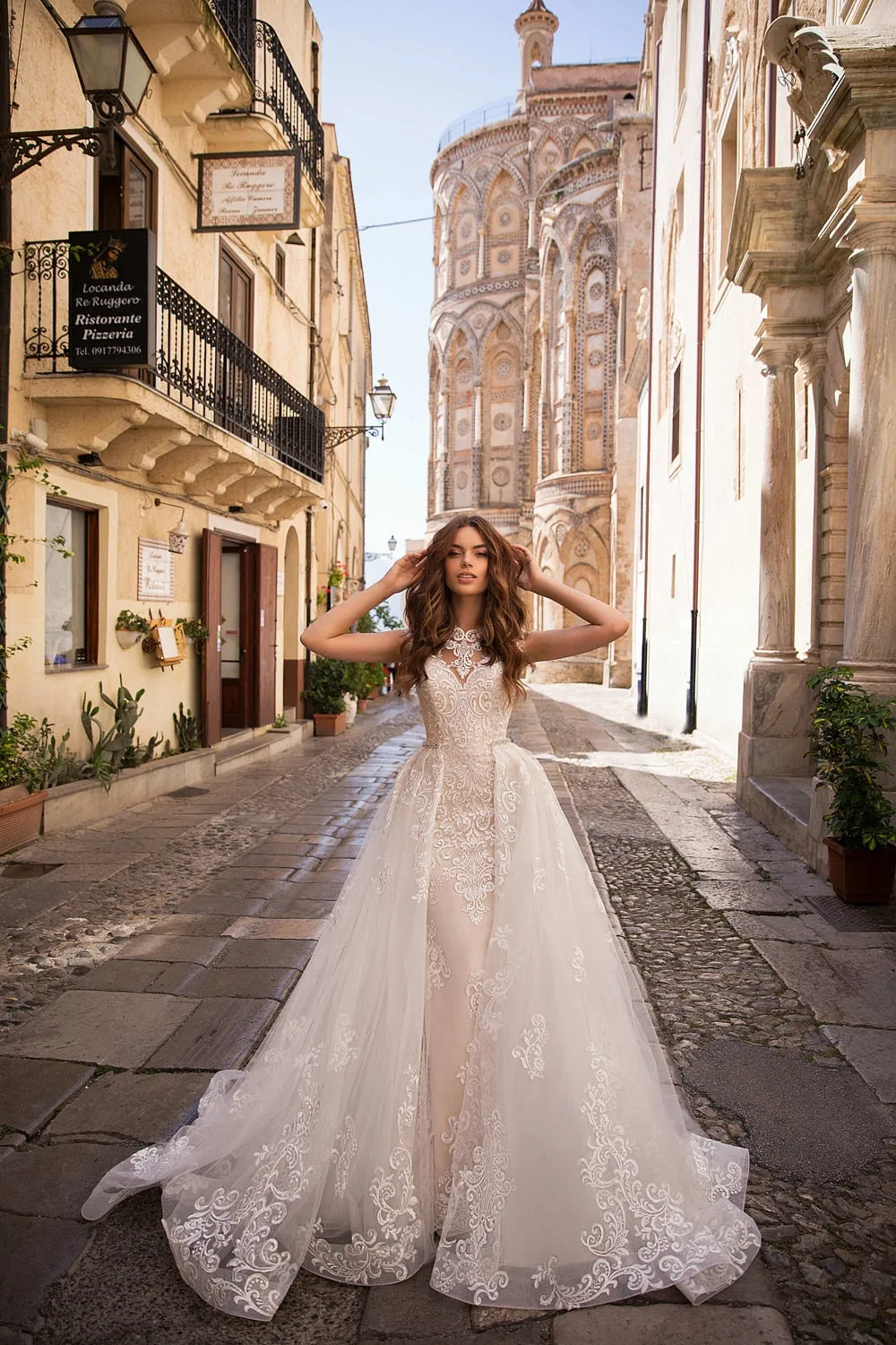 Sexy Two-piece Appliques Lace Beading Sashes Mermaid Beach Wedding Dress