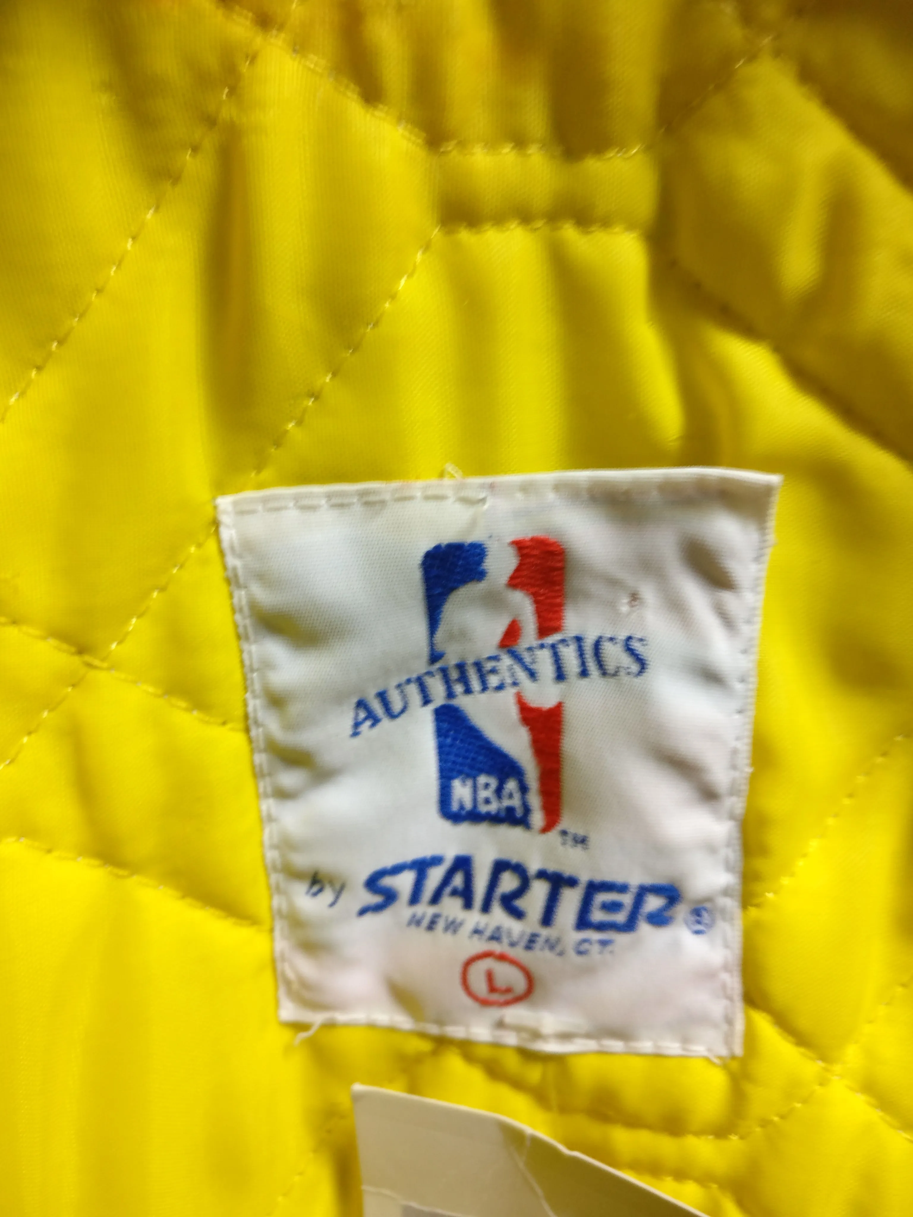 Vintage 80s LOS ANGELES LAKERS NBA Starter Purple Nylon Jacket L